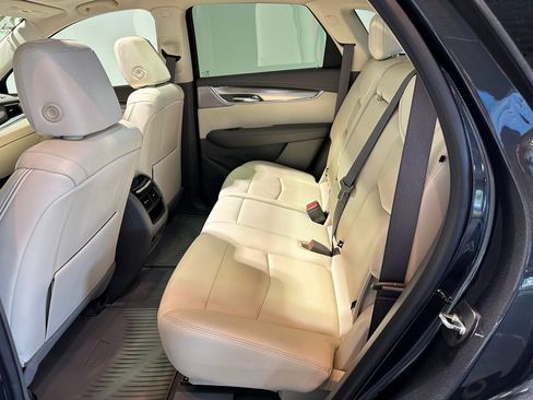 Used 2021 Cadillac XT5 Premium Luxury AWD/4WD image 29