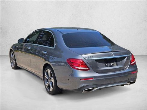 Used 2022 Mercedes-Benz E 350 Sedan w/ AMG Line Exterior image 7