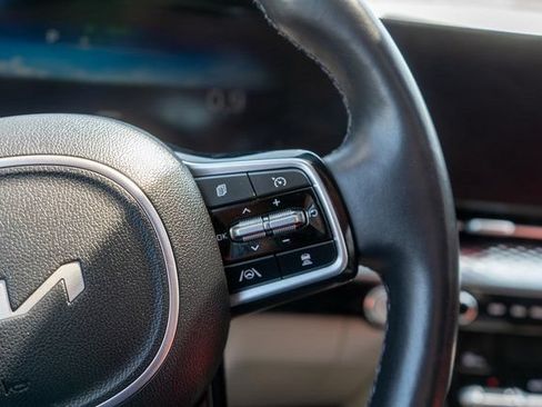 Used 2024 Kia Carnival SX Prestige FWD image 38