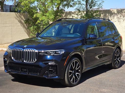Used 2019 BMW X7 xDrive50i w/ M Sport Package AWD/4WD image 6