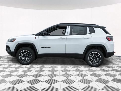 New 2026 Jeep Compass Trailhawk image 17