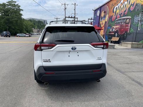 Used 2023 Toyota RAV4 XLE w/ Convenience Package AWD/4WD image 4