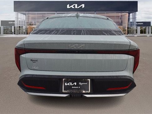 New 2025 Kia K4 LXS image 4