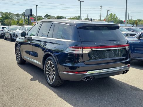 Used 2022 Lincoln Aviator Reserve RWD image 4