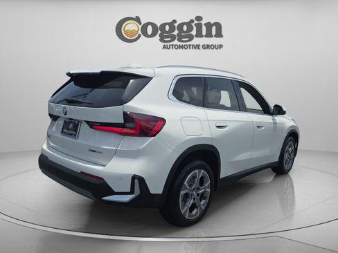 Used 2023 BMW X1 xDrive28i AWD/4WD image 5