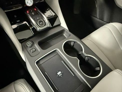 Used 2025 Acura MDX w/ Technology Package image 26