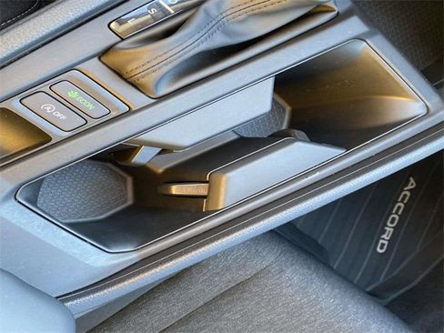 Used 2024 Honda Accord EX image 31