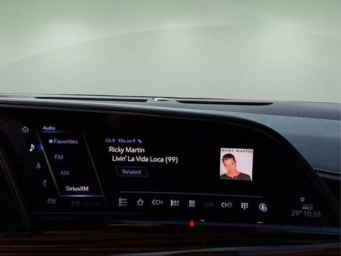 Used 2023 Cadillac Escalade Premium Luxury image 20