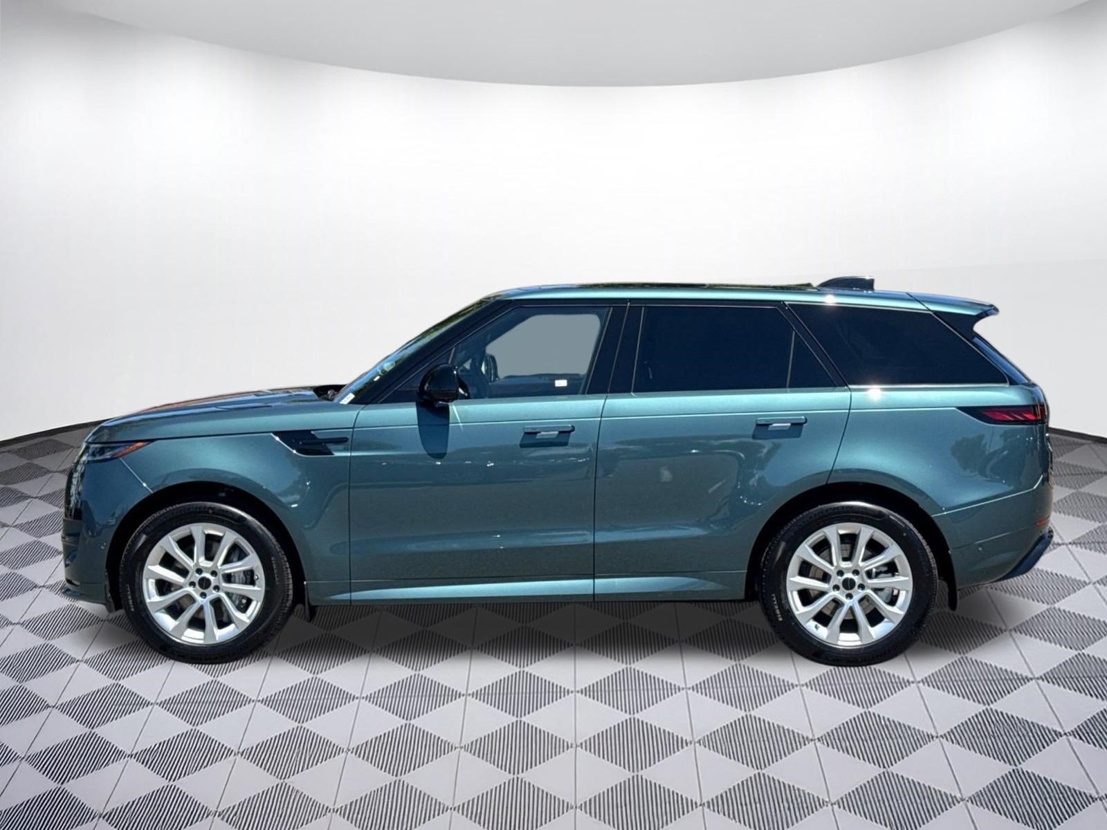 New 2026 Land Rover Range Rover Sport Dynamic SE AWD/4WD image 2