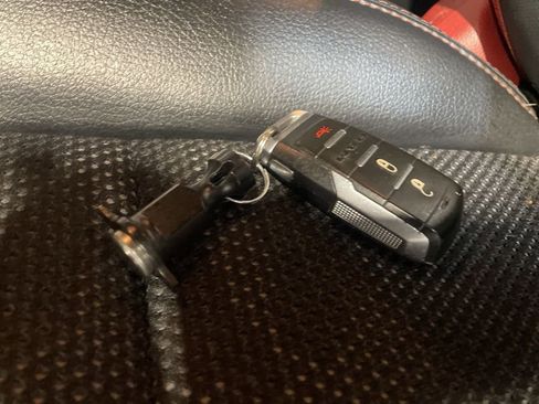 Used 2019 RAM 1500 Rebel image 43