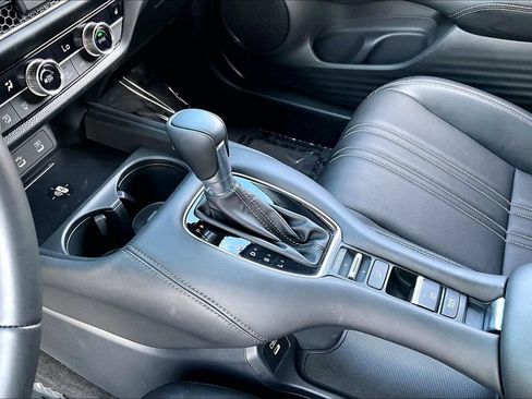 Certified 2026 Honda HR-V EX-L image 13