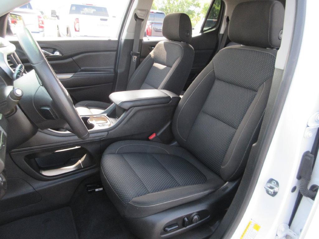 Used 2021 GMC Acadia SLE w/ Driver Convenience Package FWD image 17
