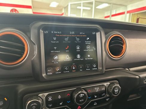 Certified 2020 Jeep Gladiator Mojave w/ Dual Top Group image 23