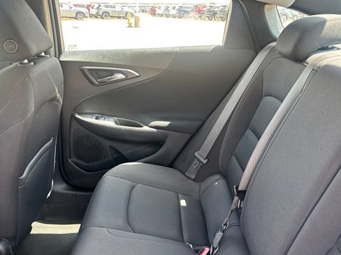 Used 2025 Chevrolet Malibu LS FWD image 39