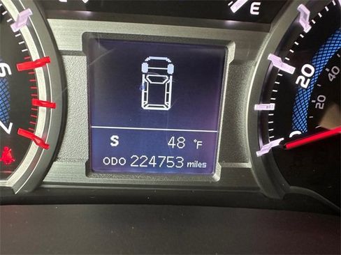 Used 2014 Toyota 4Runner SR5 image 18