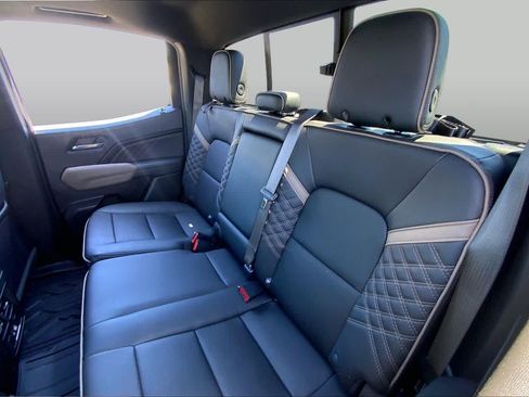 Used 2023 GMC Canyon Denali AWD/4WD image 21