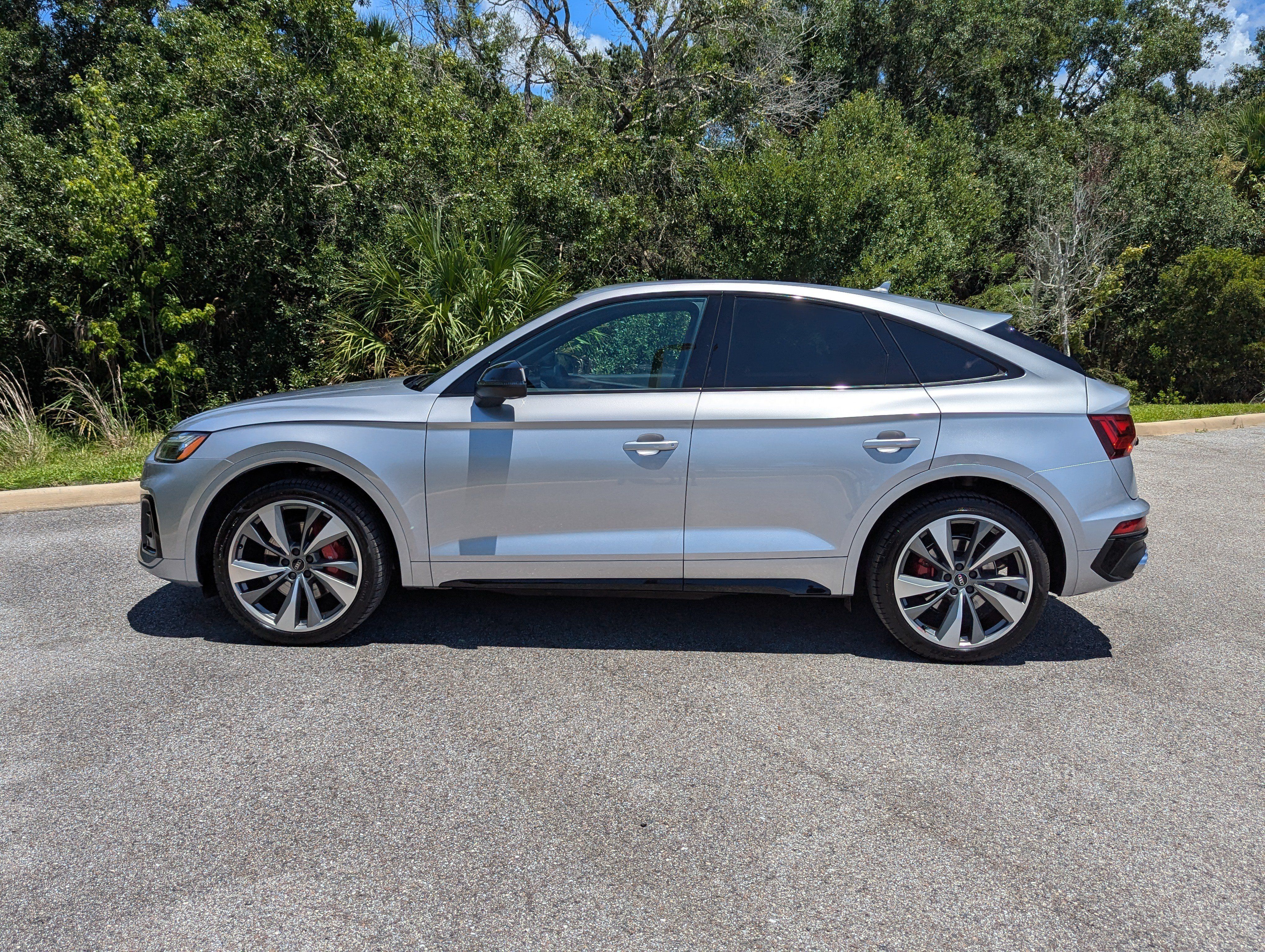 Certified 2024 Audi SQ5 Premium Plus AWD/4WD image 4