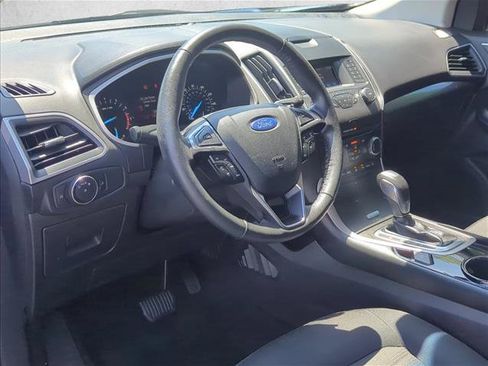 Used 2017 Ford Edge SEL w/ Cargo Accessory Package FWD image 9