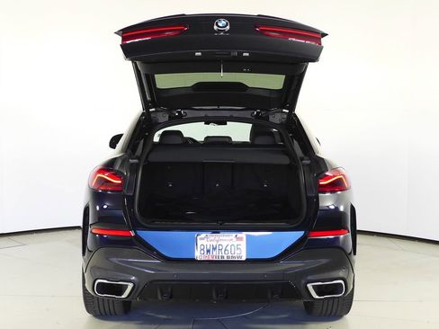 Used 2021 BMW X6 xDrive40i w/ M Sport Package image 10