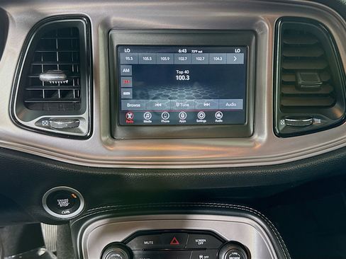 Used 2023 Dodge Challenger SXT image 18