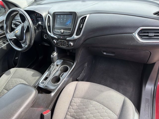 Used 2018 Chevrolet Equinox LT FWD image 16