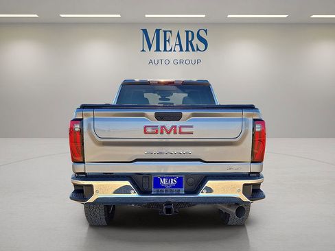 Used 2025 GMC Sierra 2500 SLT w/ SLT Premium Package image 4