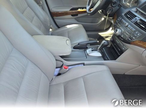 Used 2011 Honda Accord EX-L image 31
