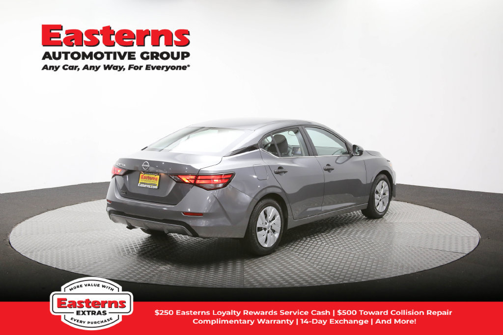 Used 2024 Nissan Sentra S FWD image 39