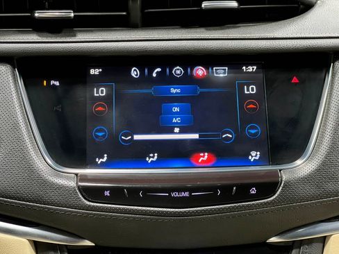 Used 2019 Cadillac XT5 FWD image 25