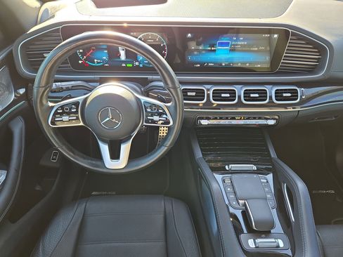 Used 2022 Mercedes-Benz GLS 450 4MATIC image 14