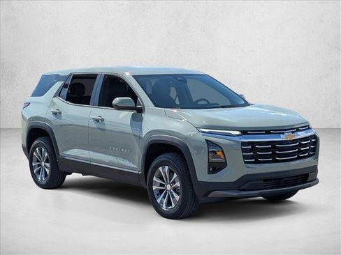 New 2026 Chevrolet Equinox LT w/ Safety and Technology Package FWD image 5