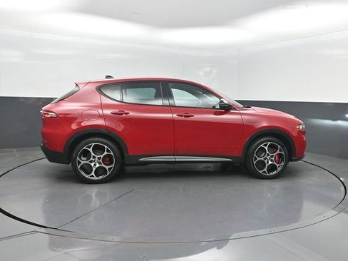 Used 2024 Alfa Romeo Tonale Veloce AWD/4WD image 32