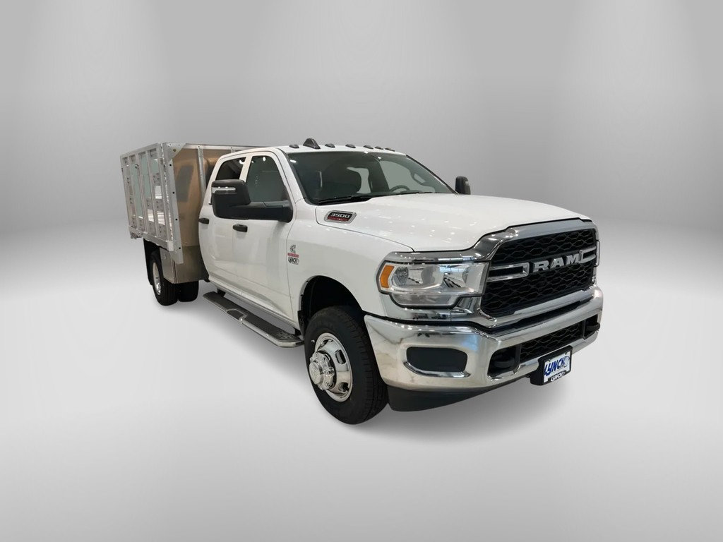 New 2024 RAM 3500 Tradesman w/ Chrome Appearance Group AWD/4WD image 5