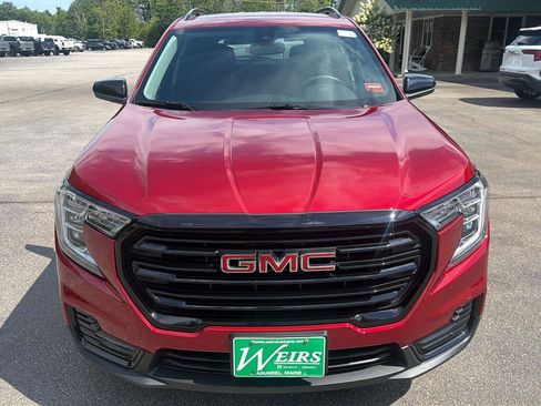 Certified 2025 GMC Terrain Elevation w/ Black Edition AWD/4WD image 8