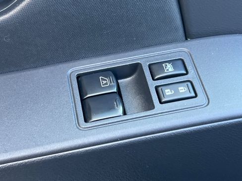 Certified 2023 Nissan Frontier S image 14