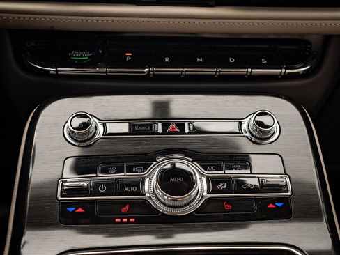 Used 2021 Lincoln Nautilus FWD w/ Equipment Group 101A image 35