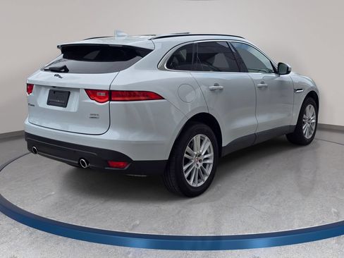 Used 2017 Jaguar F-PACE Prestige AWD/4WD image 6