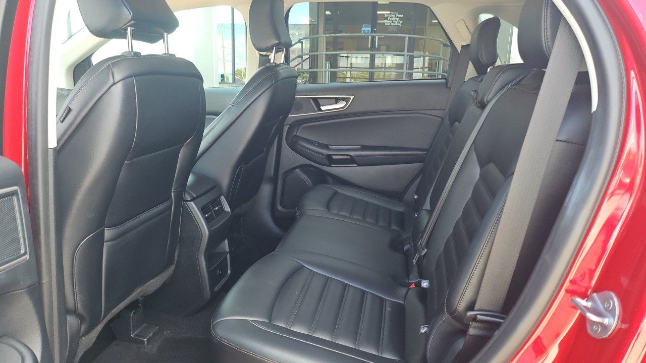 Used 2024 Ford Edge SEL AWD/4WD image 13