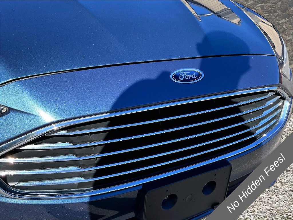 Used 2019 Ford Fusion SE FWD image 25