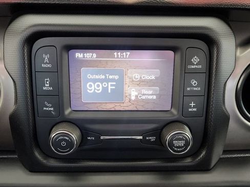Used 2021 Jeep Gladiator Sport AWD/4WD image 5
