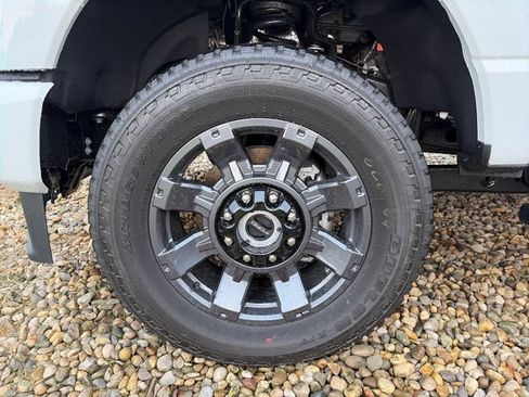 New 2026 Ford F250 XL w/ STX Appearance Package AWD/4WD image 24