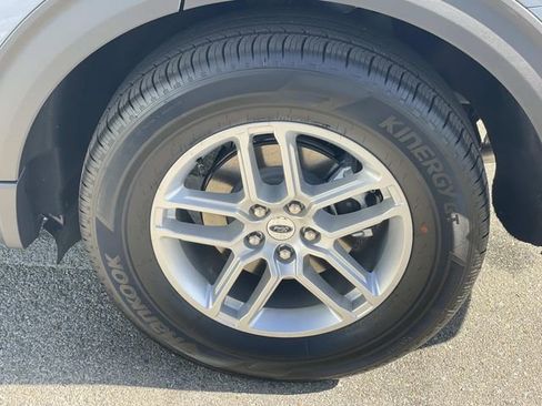 New 2026 Ford Explorer Active w/ Active Comfort Package image 32