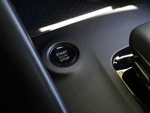 Used 2023 Nissan Z w/ Floor Mat Package (L93) RWD image 24