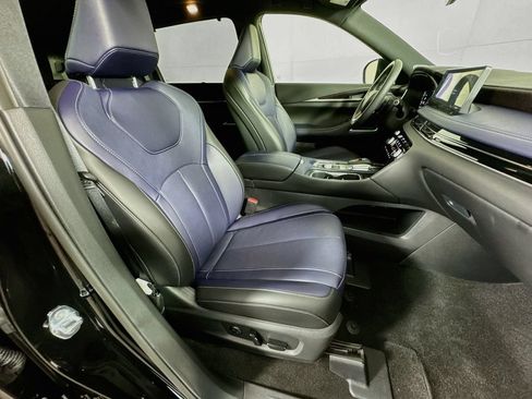 Certified 2026 INFINITI QX60 Sport w/ Dark Cargo Package AWD/4WD image 40