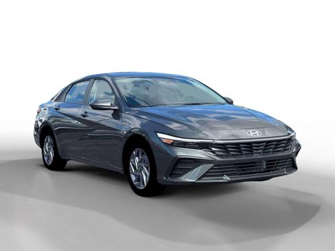 New 2026 Hyundai Elantra Hybrid FWD image 11