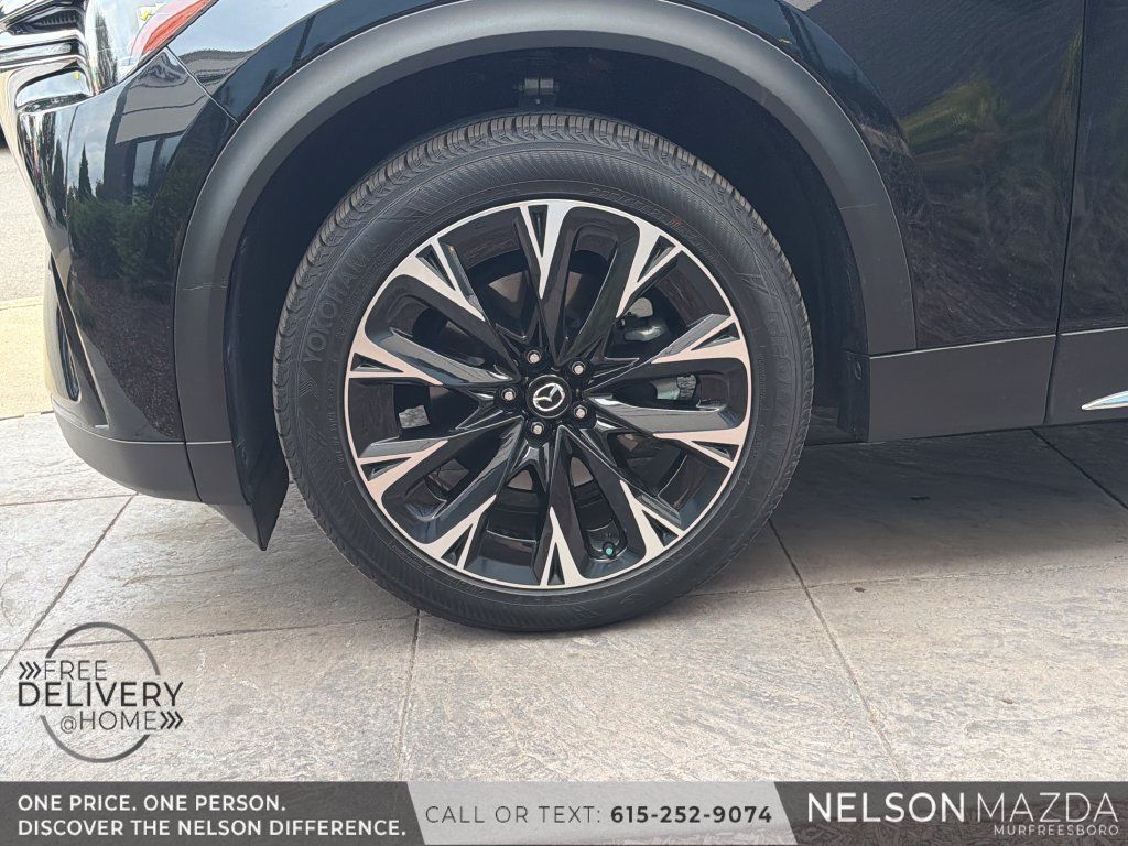 Certified 2024 MAZDA CX-90 Plug-In Hybrid w/ Premium Pkg AWD/4WD image 10
