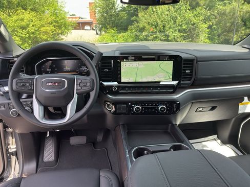 New 2026 GMC Sierra 2500 SLT w/ SLT Convenience Package AWD/4WD image 19