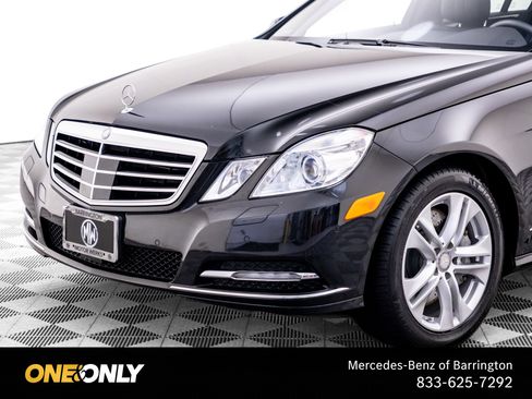 Used 2011 Mercedes-Benz E 550 4MATIC Sedan image 39
