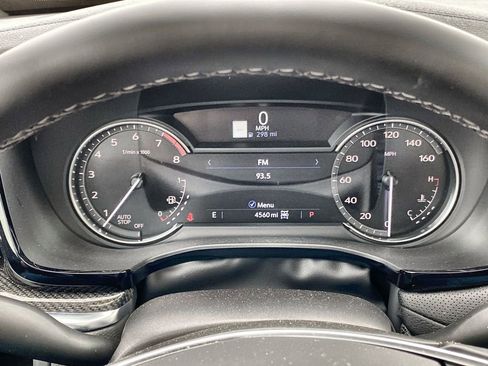 Certified 2025 Cadillac XT5 Sportv image 11