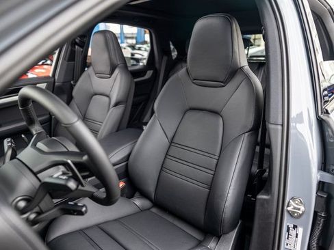 New 2026 Porsche Cayenne S AWD/4WD image 5